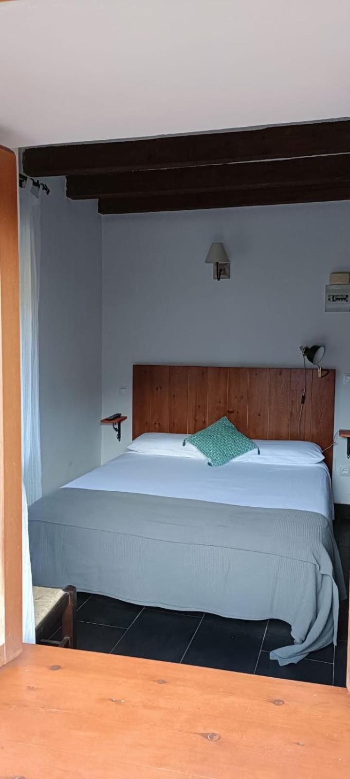 Hotel Papamoscas La Hiruela Extérieur photo