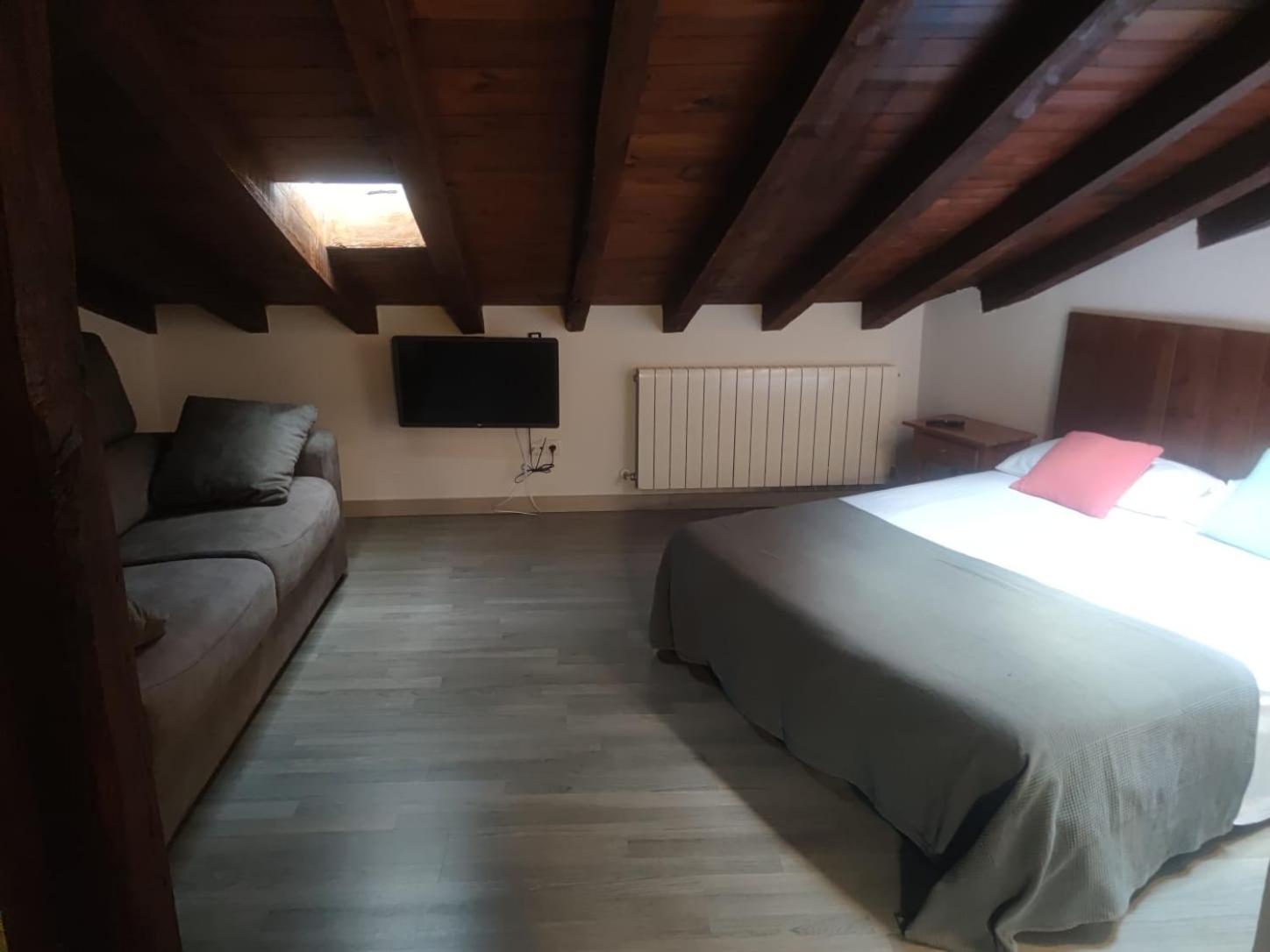 Hotel Papamoscas La Hiruela Extérieur photo